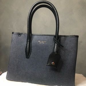 Kate Spade small tote crossbody.